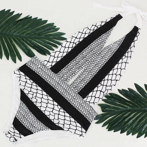 1 Left! Black and White Deep V One-Piece - Picture 7 of 7